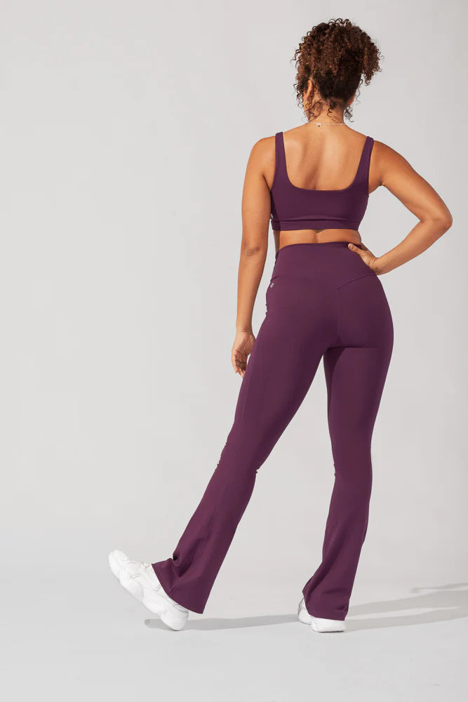 Crisscross Hourglass® Flared Leggings with Pockets